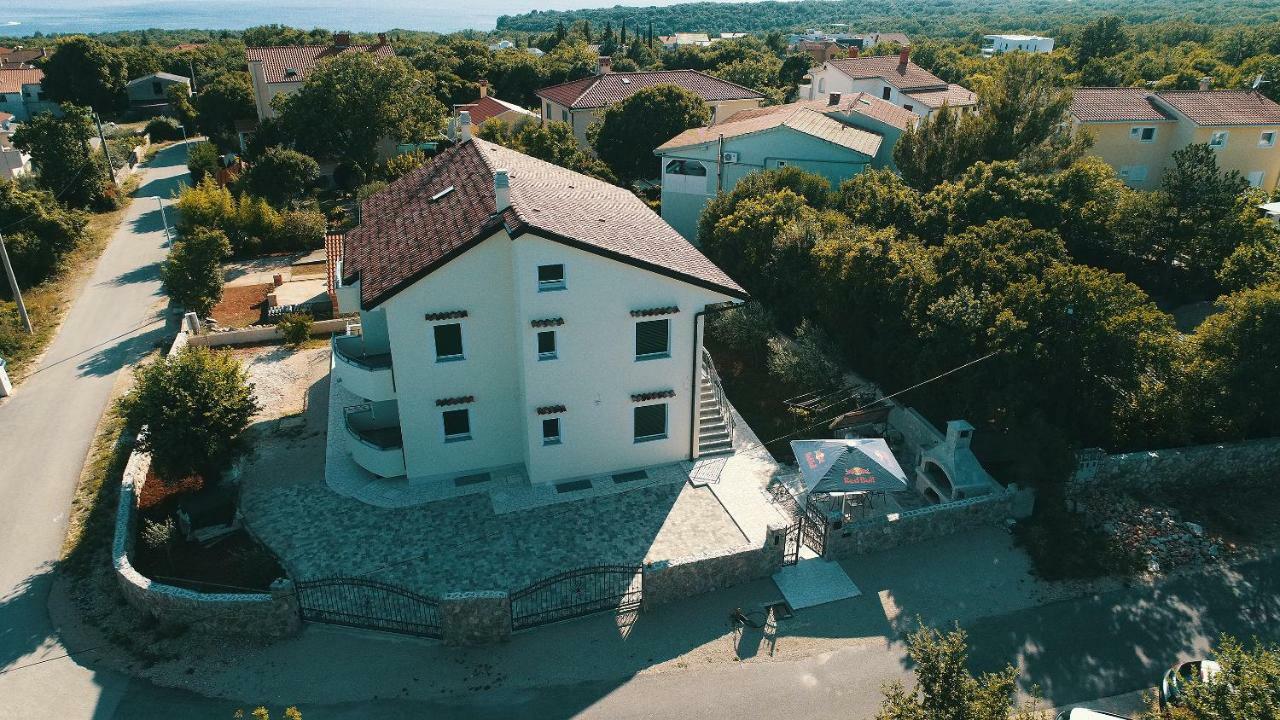 Apartmani Judita Pinezići Exteriör bild