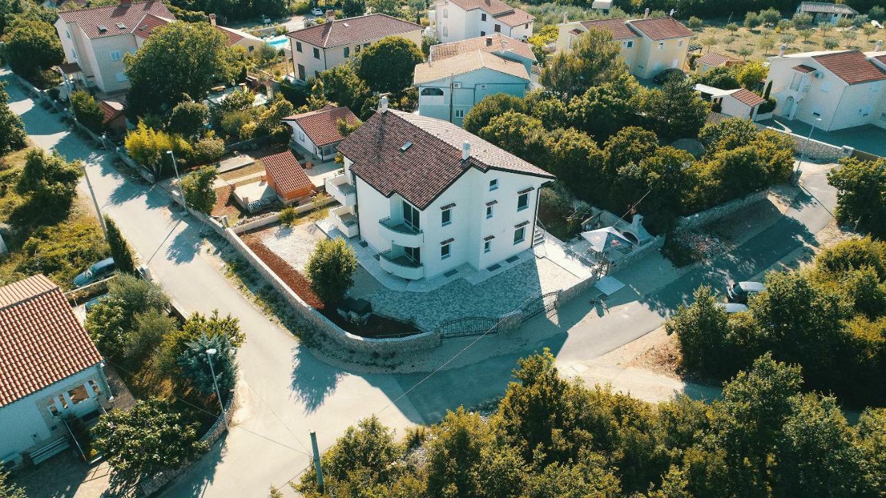 Apartmani Judita Pinezići Exteriör bild